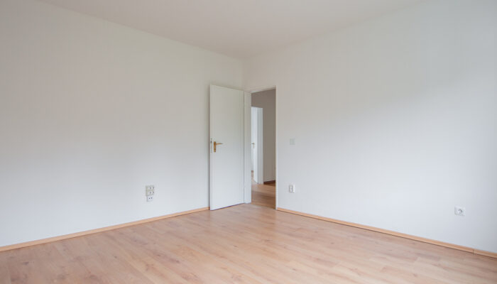 11137 Zimmer 2 OG