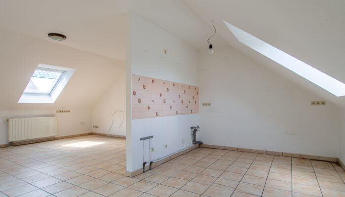 11125 Wohnzimmer u. Küche OG
