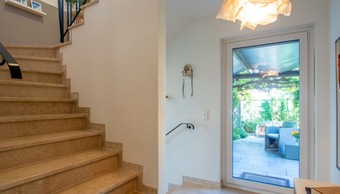 11138 Treppenaufgang (1)