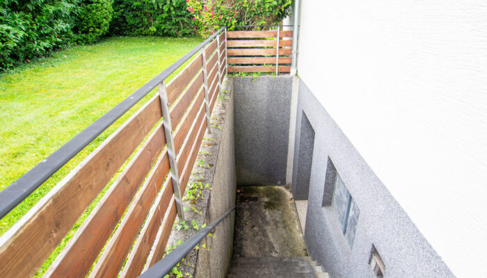 11127 Kelleraußentreppe